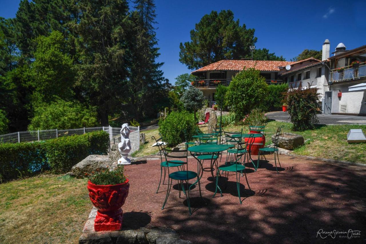 Logis La Chaumiere 3*