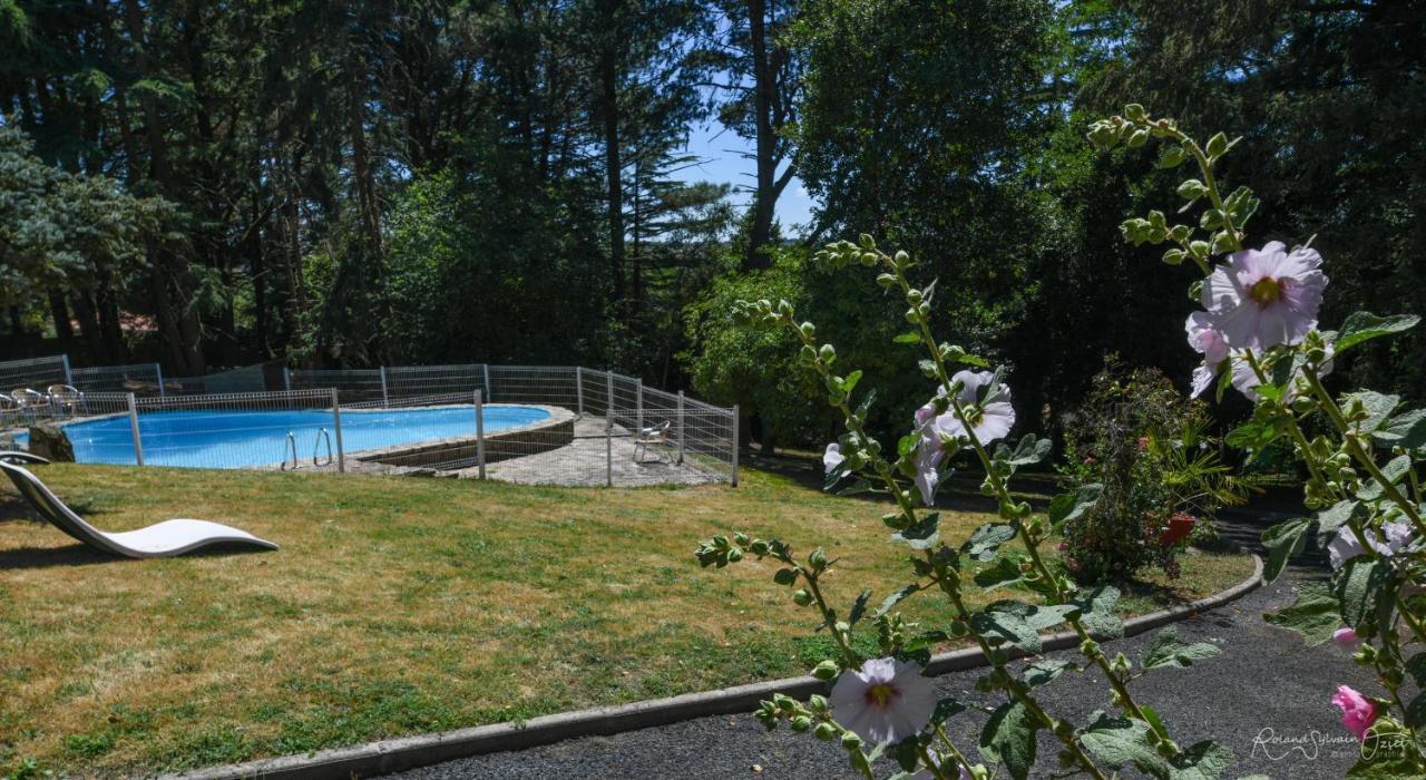 Logis La Chaumiere 3* Saint-Laurent-sur-Sevre