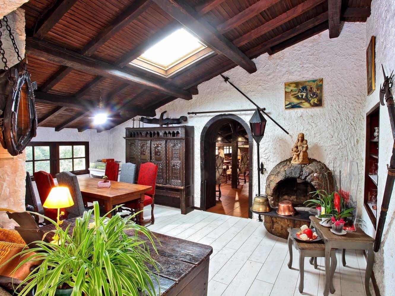 Logis La Chaumiere Saint-Laurent-sur-Sevre